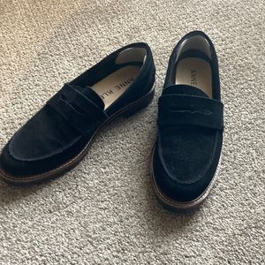 Anne Klein Black Suede loafer 9.5 Emmylou